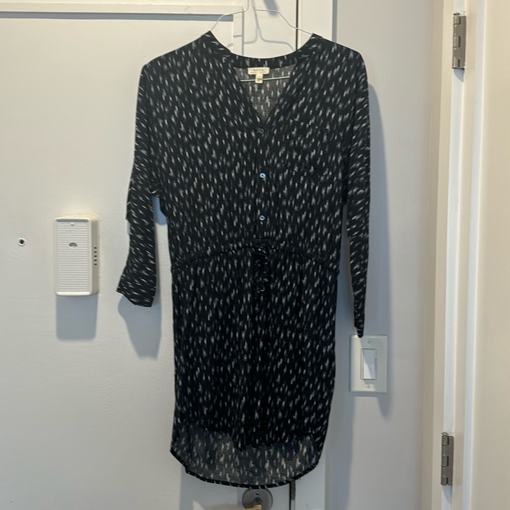 Joie Drawstring dress with button neck and sleeve